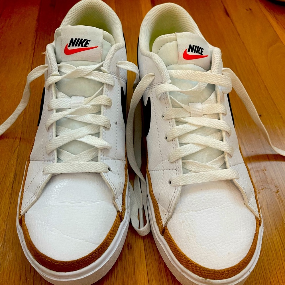 Nike shoes